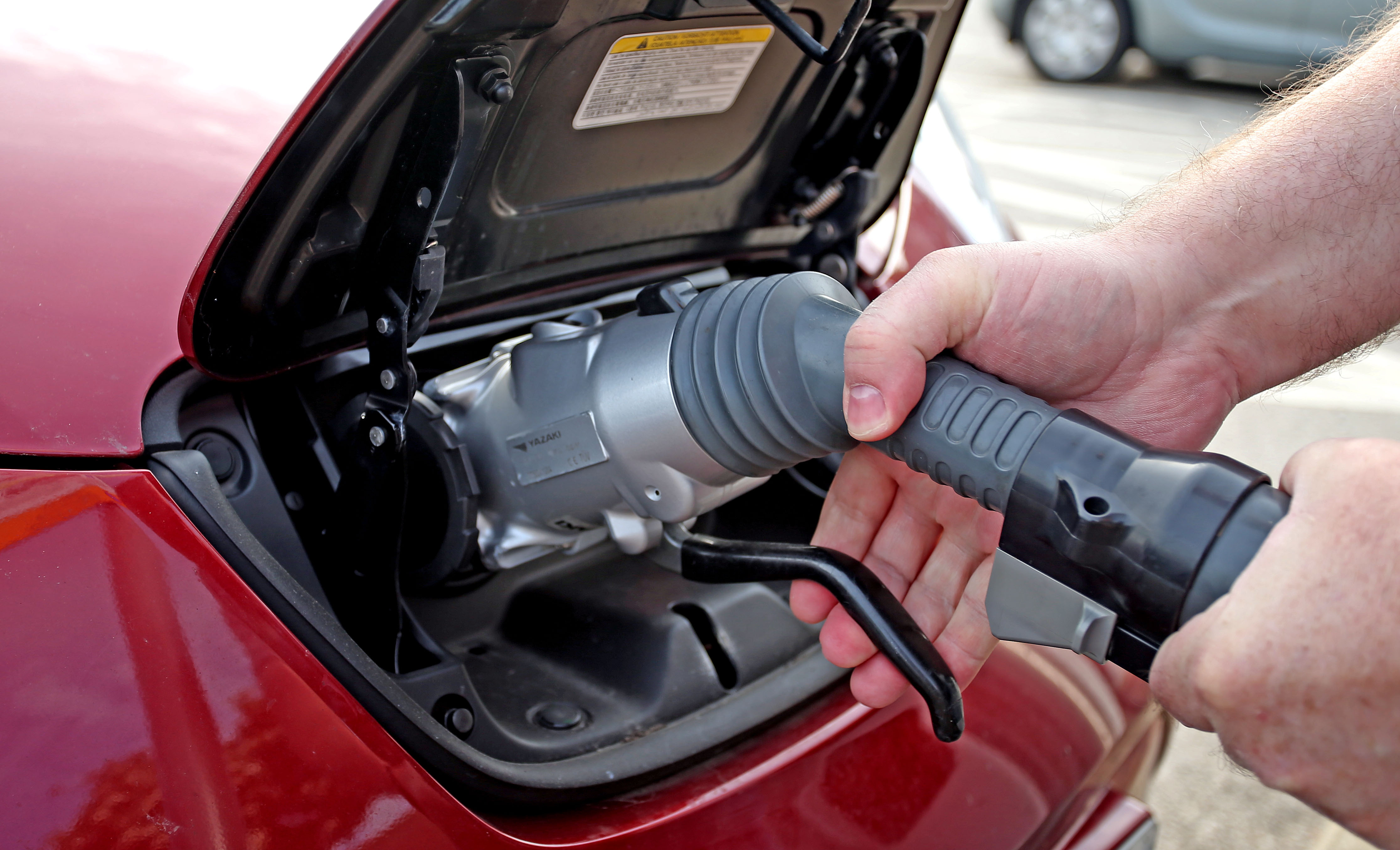 electric-car-charging-how-it-works-and-how-much-it-costs-rac-drive